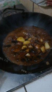 口感丰富的土豆烧鸡肉