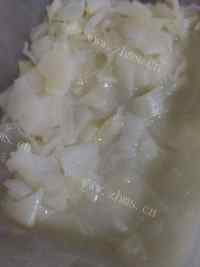 美味的豆腐鱼头汤做法图解2)