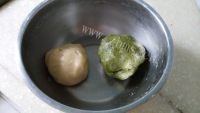 自制抹茶红豆酥做法图解1)