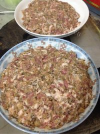 美味的梅菜肉饼做法图解9)