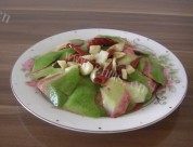 家常菜凉拌萝卜皮