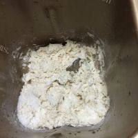 让人怀念的薄底披萨做法图解3)