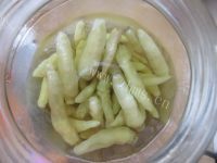色香味俱全的酸辣泡菜做法图解1)