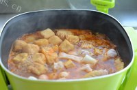 热腾腾的辣白菜海鲜锅的做法图解五