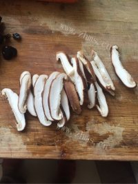 美味的石锅拌饭做法图解2)