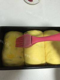 妈妈教我做南瓜红豆吐司做法图解11)