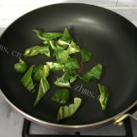 美味江支鱼烧雪菜做法图解4)