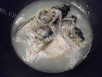 「美味可口」鱼头豆腐汤的做法图解八