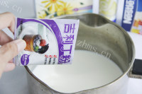 好吃的双色抹茶布丁做法图解2)