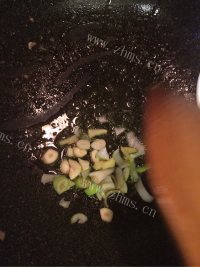家常菜黑白菜做法图解3)