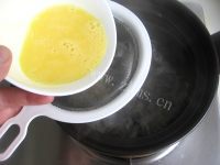 美味的酸辣海参汤做法图解10)