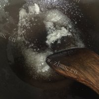 美味的猪蹄火锅做法图解3)