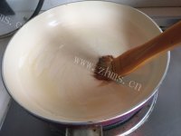 美味可口小熊咖喱牛肉蛋包饭做法图解3)