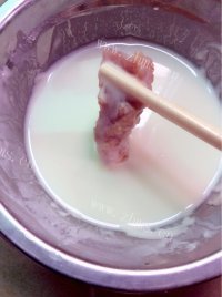 美味的糖醋里脊做法图解6)