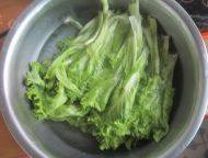 绿色食物蒜香生菜做法图解1)