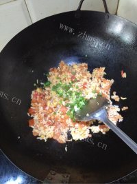 美味番茄蛋饭做法图解8)