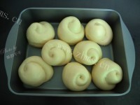 自制蜂蜜小面包做法图解12)