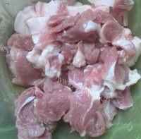 美味的梅菜蒸猪肉做法图解2)
