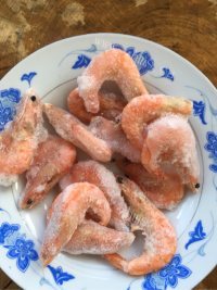美味的海鲜砂锅粥做法图解2)