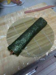 诱人的紫菜包饭做法图解22)