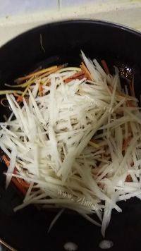 家常菜素炒三丝做法图解5)