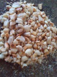 口感好的凉拌菠菜花生米做法图解5)