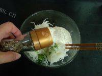 简易的萝卜丝煎饼做法图解9)