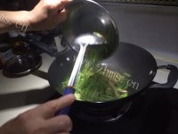 家常菜芹菜炒豆干做法图解3)