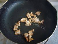 家常菜木耳炒肉片做法图解6)