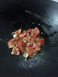 美味的西红柿鸡蛋面做法图解7)