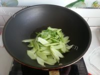 家常菜芥蓝牛肉做法图解1)