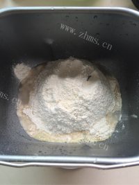 美味的全麦面包做法图解1)