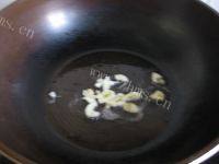 家常的蒜蓉茼蒿做法图解3)