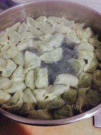 好吃的韭菜鸡蛋饺子做法图解12)