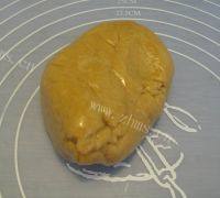好吃简单的广式豆沙月饼做法图解8)