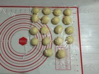 喷香的金钱卷面包做法图解7)
