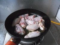 美味的香辣鸡翅做法图解4)