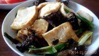 家常菜木耳豆腐