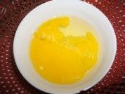 鸡蛋腐竹糖水做法图解3)