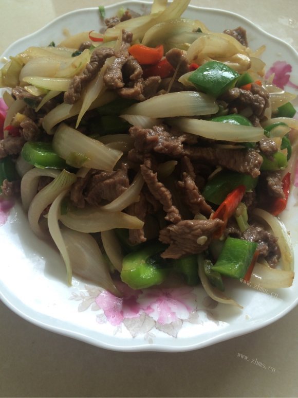 唇齿留香的洋葱炒牛肉