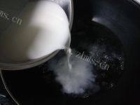 美味的酸辣凉粉做法图解2)