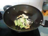 家常菜虾仁豆腐羹做法图解3)