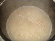 美味早餐三文鱼粥
