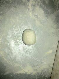 自制白菜猪肉包子做法图解6)
