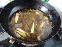 家有大厨之酸菜鱼做法图解9)
