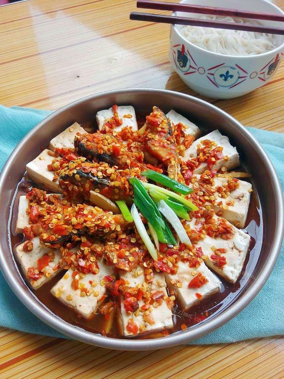 剁椒鱼蒸豆腐