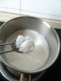 美味的姜撞奶做法图解4)