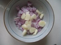 自制意式鲜虾肉丸披萨做法图解5)