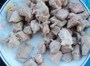 好吃的羊肉炖白萝卜做法图解1)