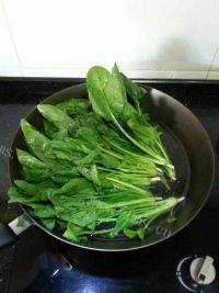自制芝麻菠菜做法图解3)